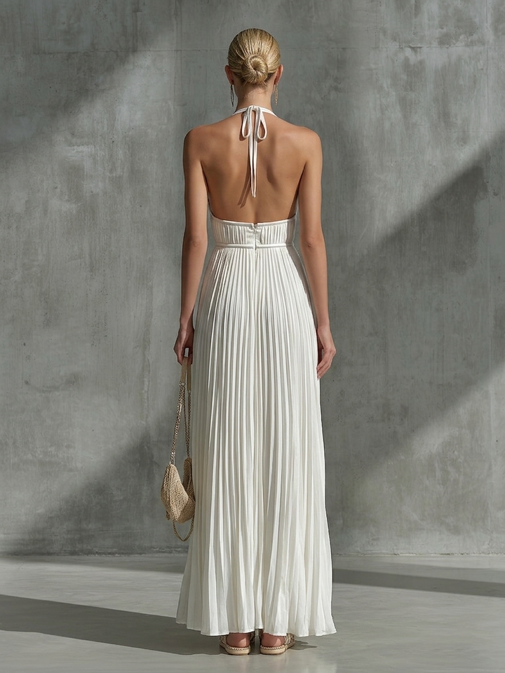 Whitnney | Abito in chiffon bianco con pieghe e scollo all’americana
