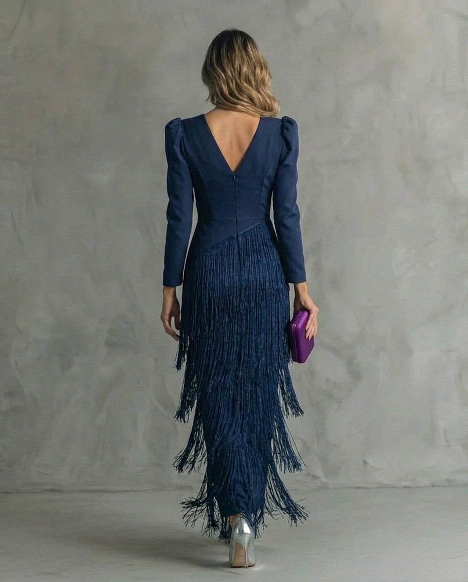Clara · Abito elegante con maniche con frange