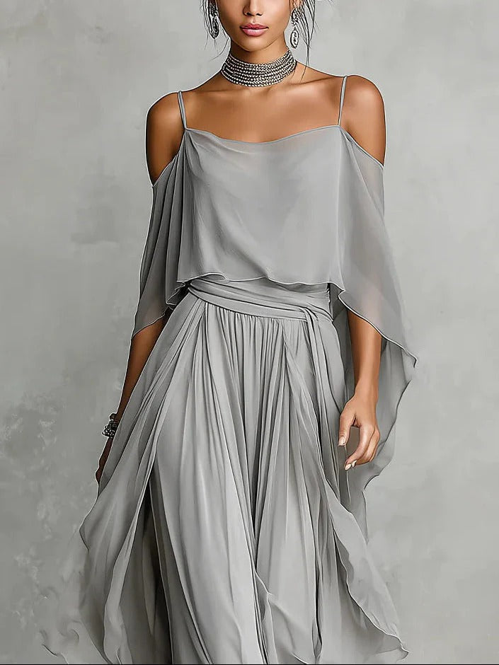 Isabela | Conjunto de dos piezas compuesto por un top y unos pantalones.